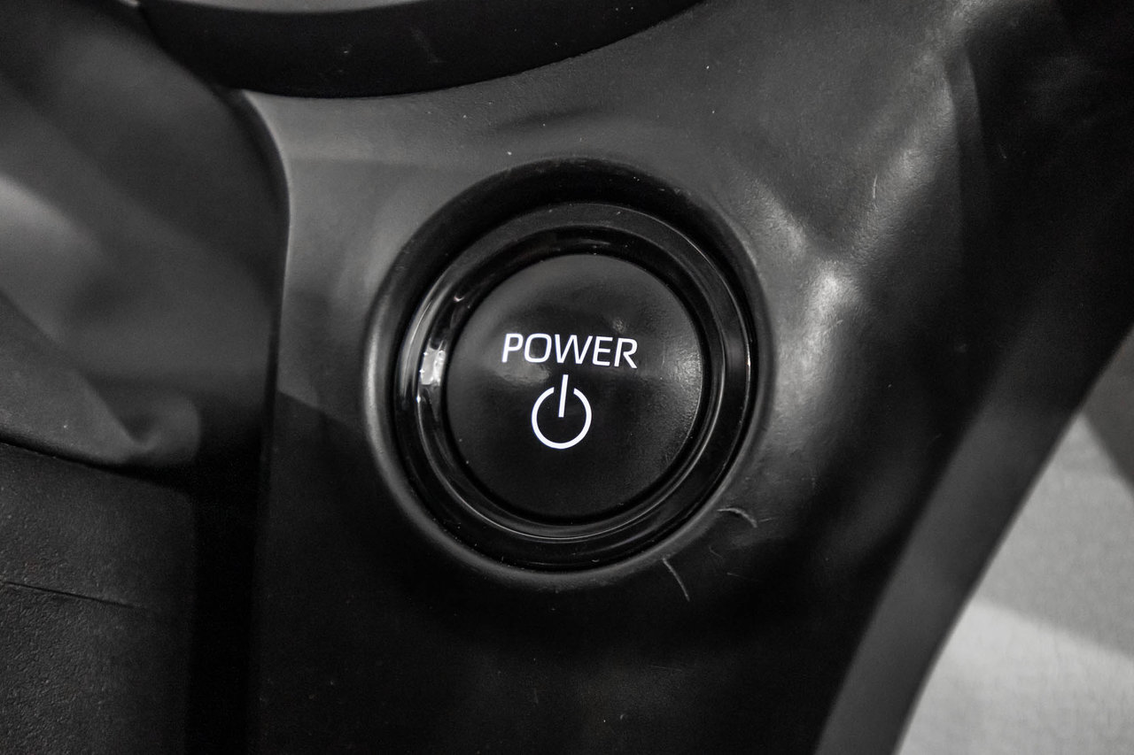 2025 Toyota Sienna Hybrid XLE / HYBRIDE / CUIR / APPLE CARPLAY / CAMÉRA+++-23