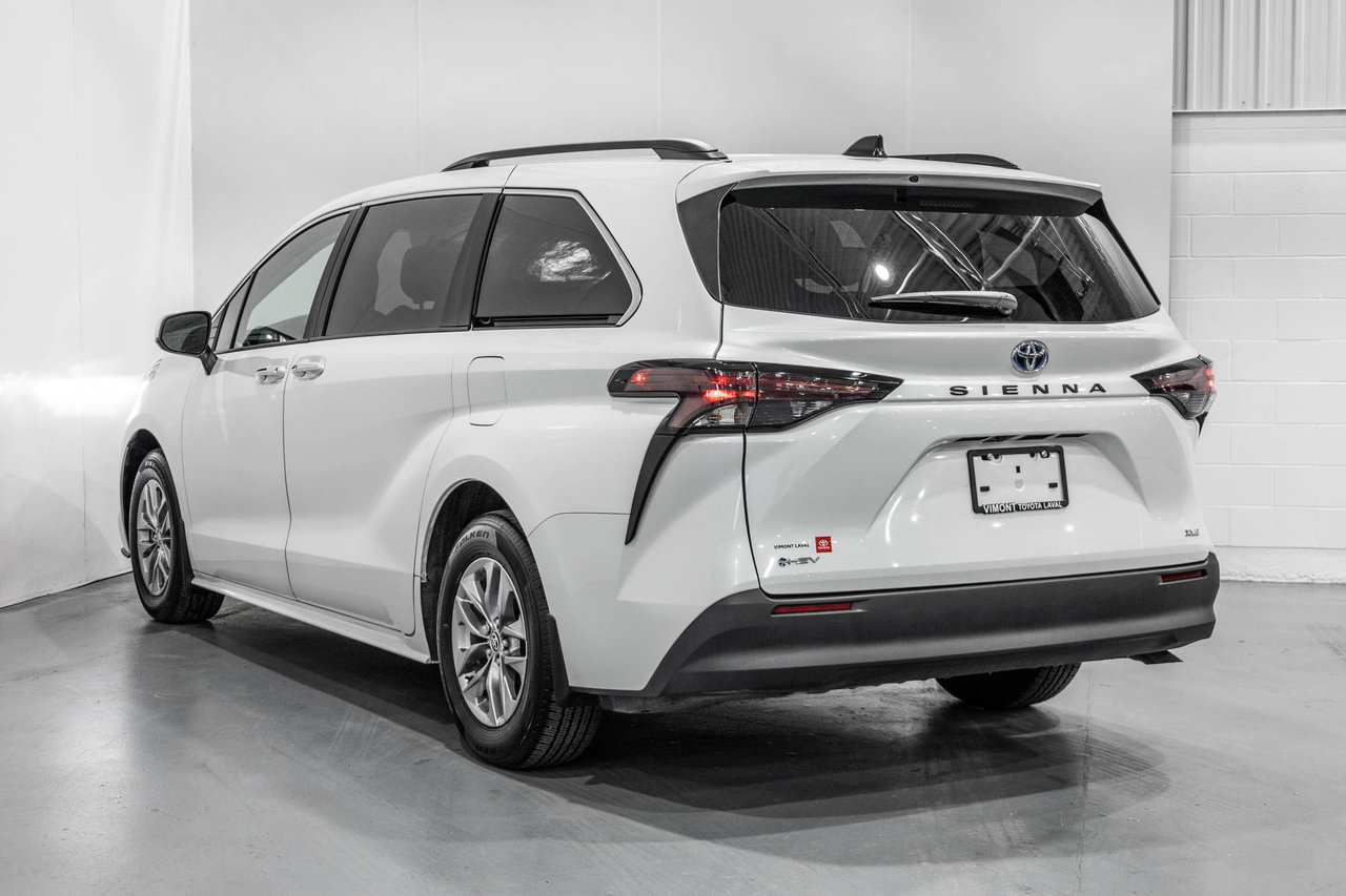 2025 Toyota Sienna Hybrid XLE / HYBRIDE / CUIR / APPLE CARPLAY / CAMÉRA+++-8