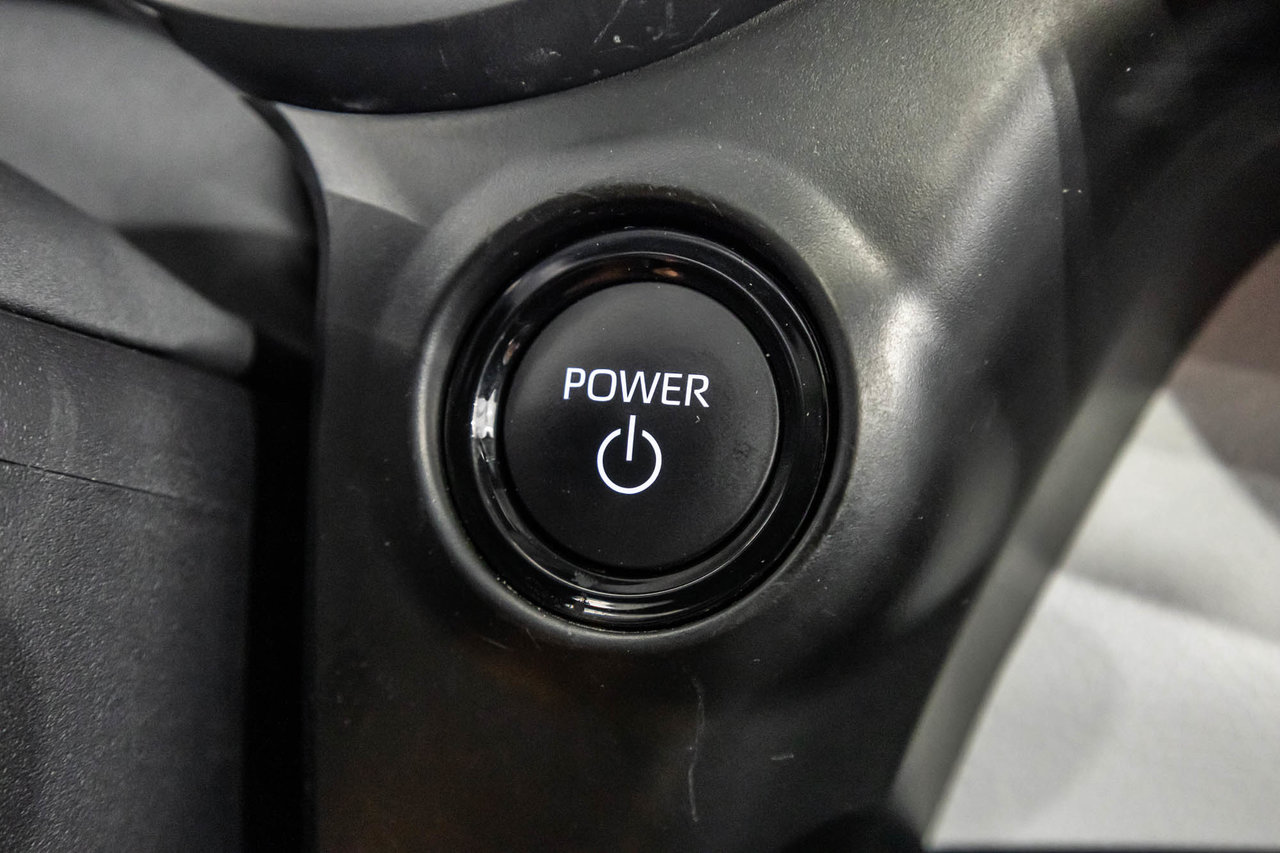 2025 Toyota Sienna Hybrid XLE / HYBRIDE / CUIR / APPLE CARPLAY / CAMÉRA+++-22