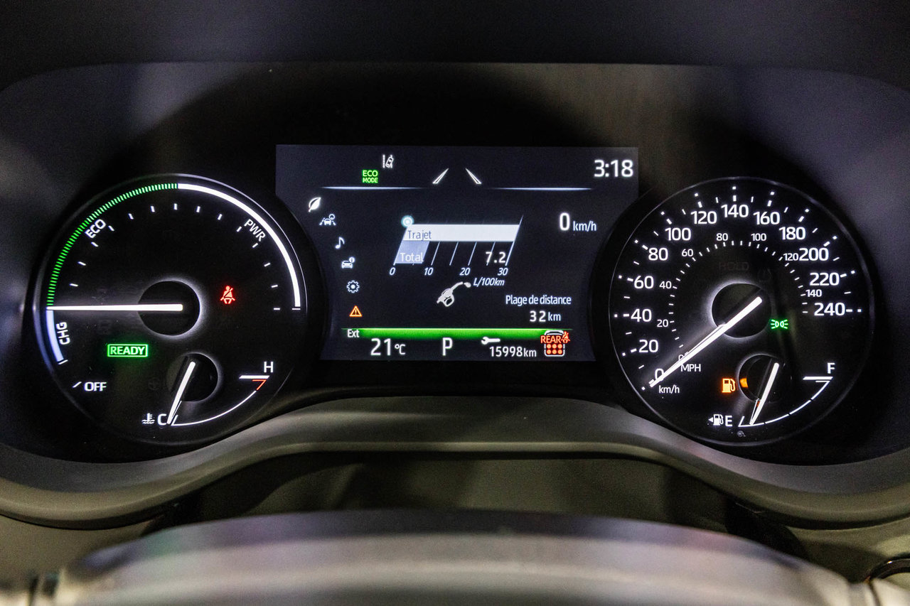 2025 Toyota Sienna Hybrid XLE / HYBRIDE / CUIR / APPLE CARPLAY / CAMÉRA+++-19