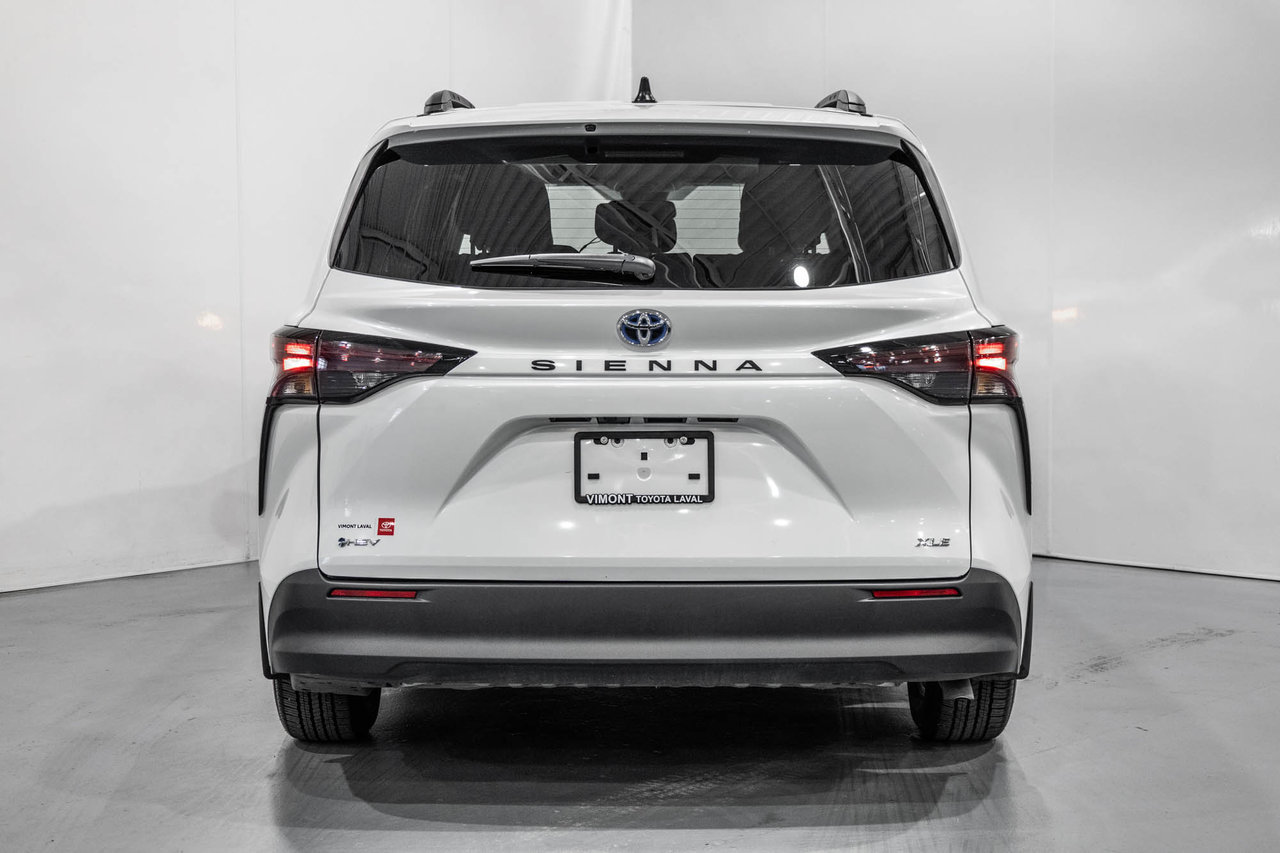 2025 Toyota Sienna Hybrid XLE / HYBRIDE / CUIR / APPLE CARPLAY / CAMÉRA+++-9