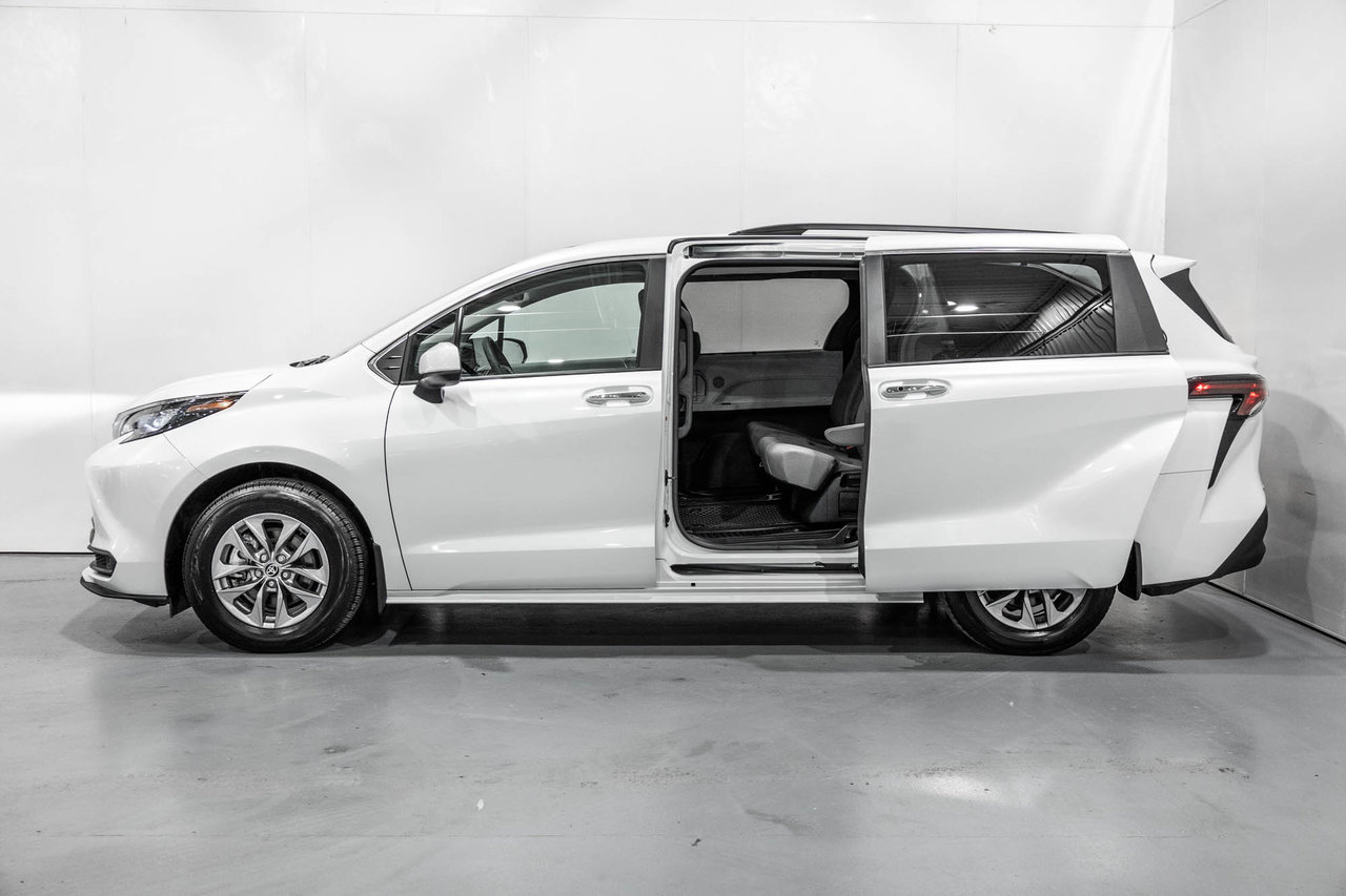 2025 Toyota Sienna Hybrid XLE / HYBRIDE / CUIR / APPLE CARPLAY / CAMÉRA+++-7
