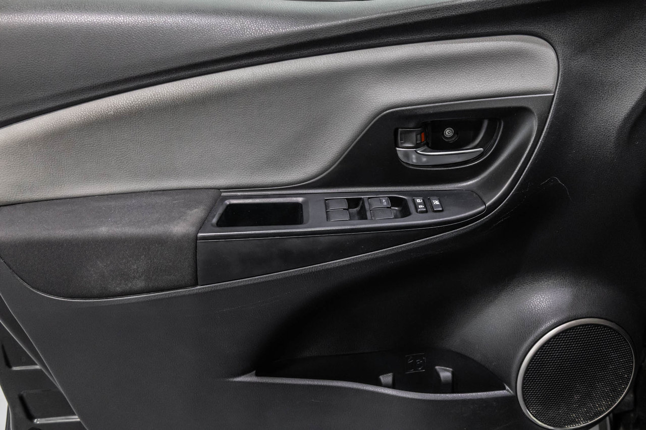 Toyota Yaris LE / A/C / BLUETOOTH / GR ÉLÉCTRIQUE COMPLET+ 2015-11