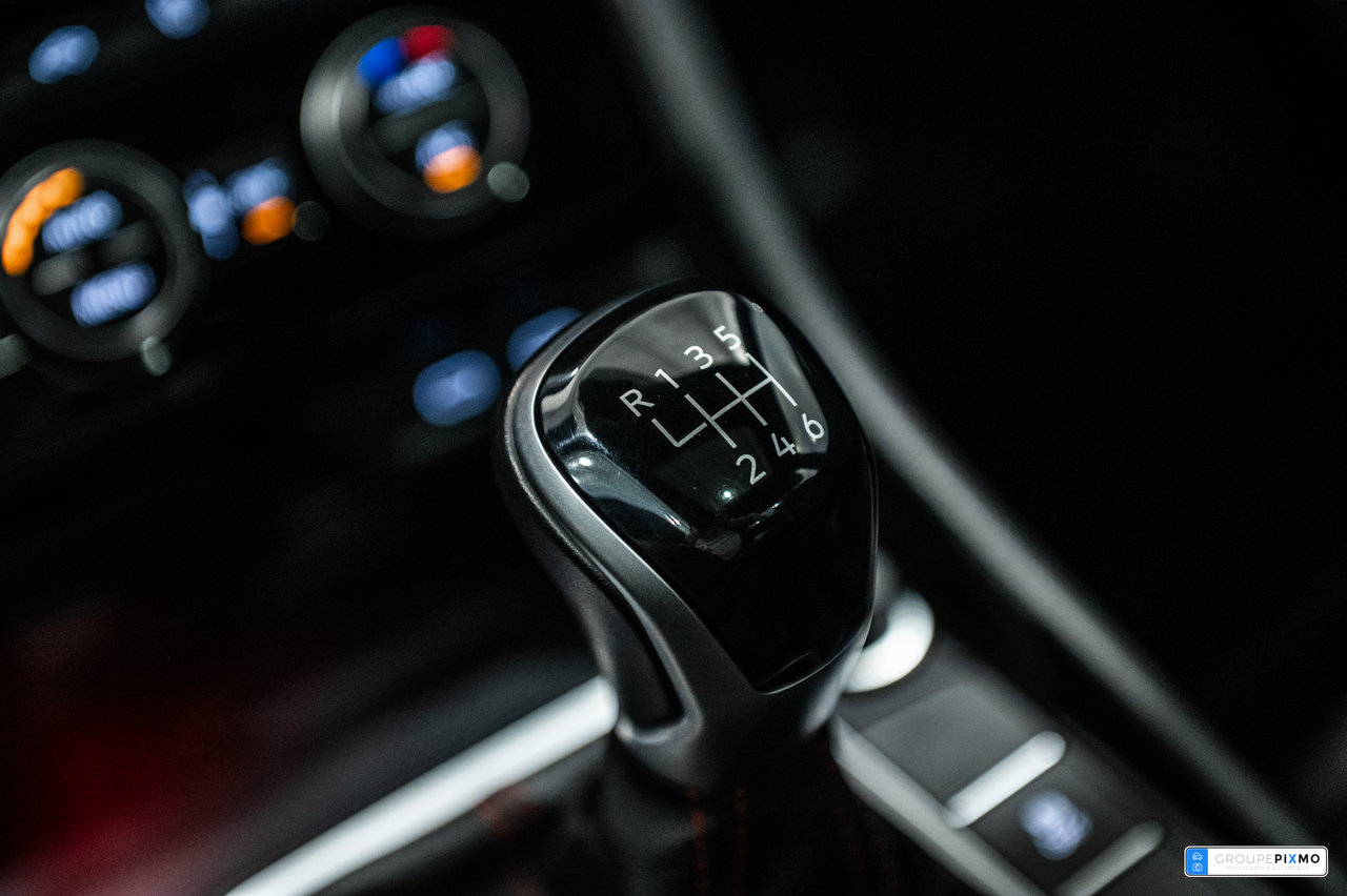 Volkswagen Jetta GLI GLI / CUIR / APPLE CARPLAY / CAMÉRA DE RECUL +++ 2022-25