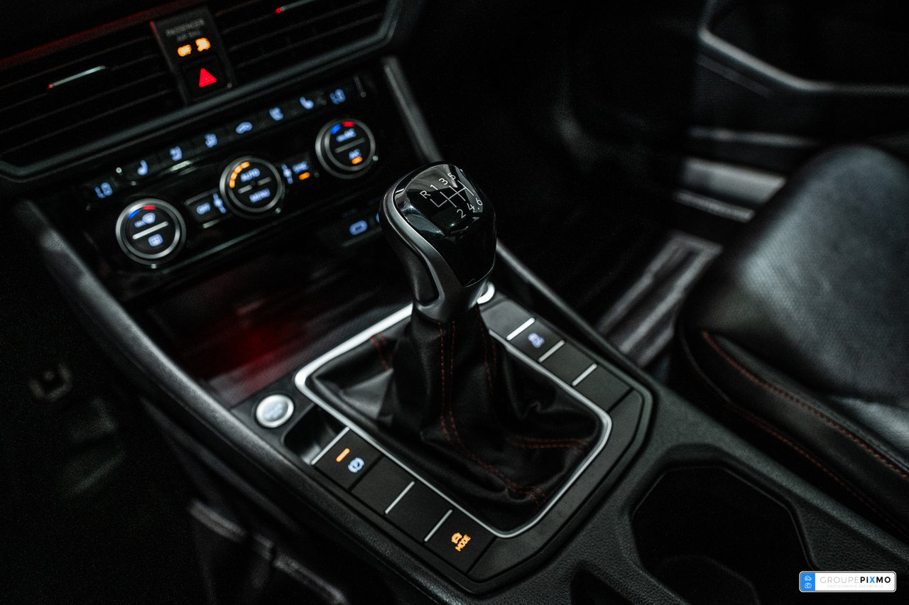 Volkswagen Jetta GLI GLI / CUIR / APPLE CARPLAY / CAMÉRA DE RECUL +++ 2022-22