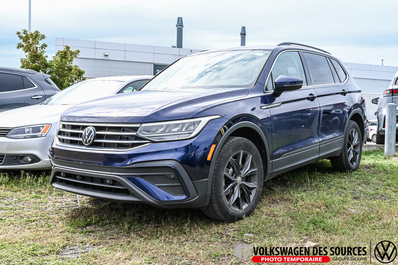 Atlantic Blue Met 2023 Volkswagen Tiguan SUV / Crossover  Automatic