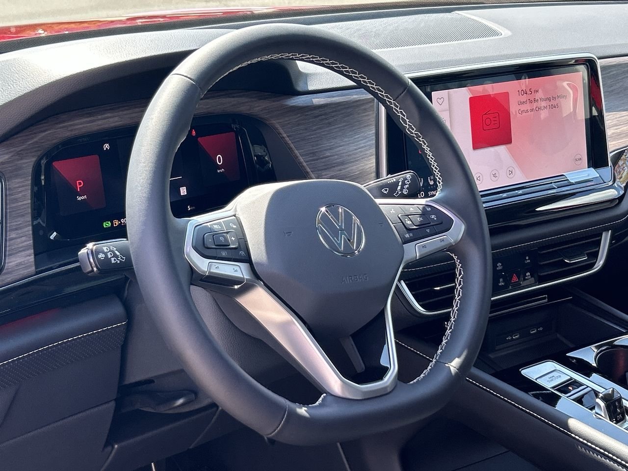 New 2024 Aurora Red Chroma Volkswagen Highline image 22