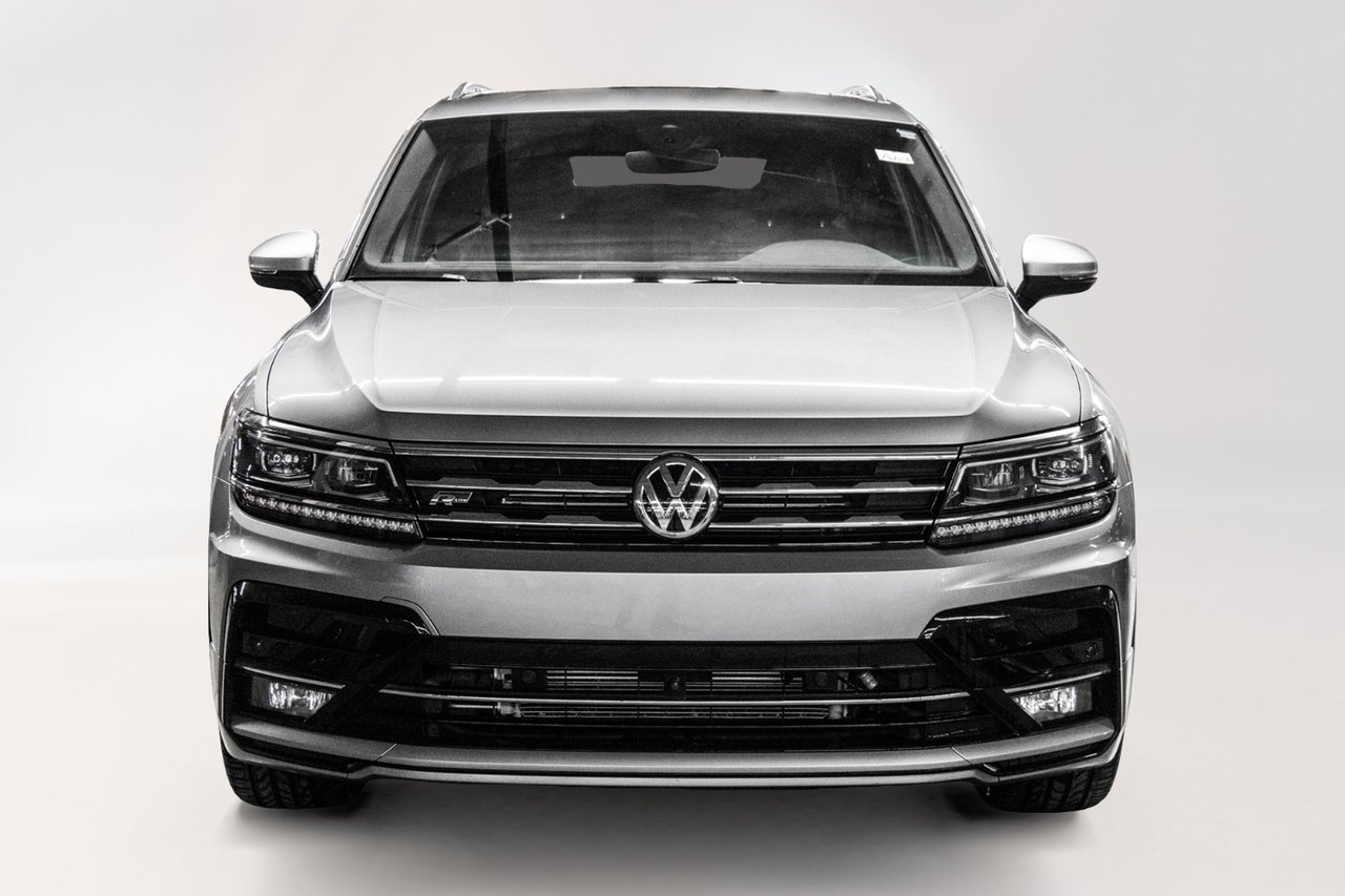 Certified Used 2021 Pyrite Silver Met Volkswagen Highline R-Line image 3