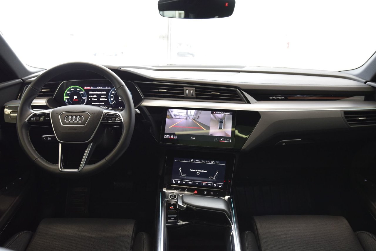 2022 Audi E-tron Sportback SPORTBACK+TECHNIK+BLACK PACK SPORTBACK+TECHNIK+BLACK PACK