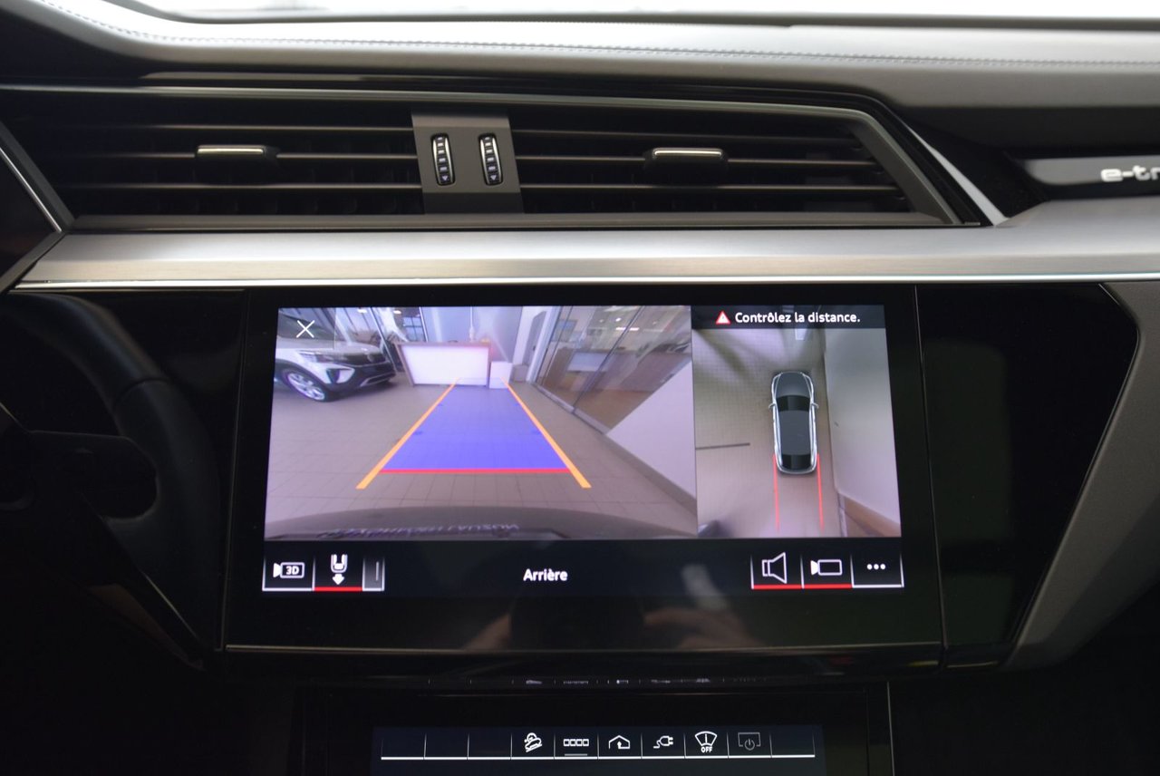 2022 Audi E-tron Sportback SPORTBACK+TECHNIK+BLACK PACK SPORTBACK+TECHNIK+BLACK PACK
