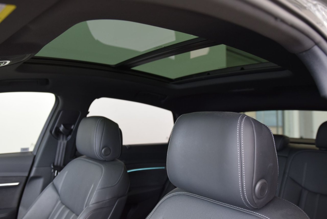 2022 Audi E-tron Sportback SPORTBACK+TECHNIK+BLACK PACK SPORTBACK+TECHNIK+BLACK PACK