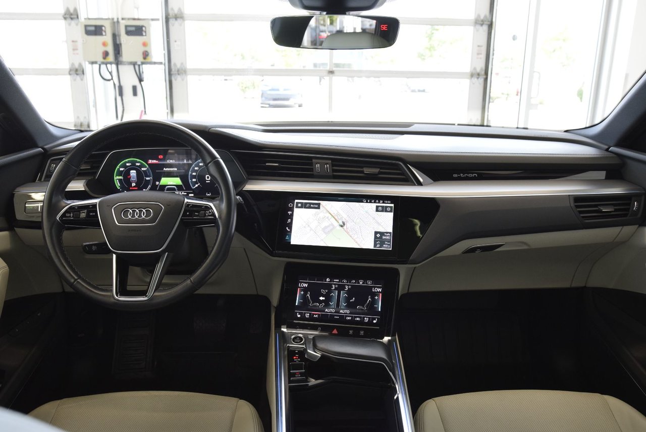 2022 Audi E-TRON TECHNIK+BLACK PACKAGE+LED TECHNIK+BLACK PACKAGE+LED