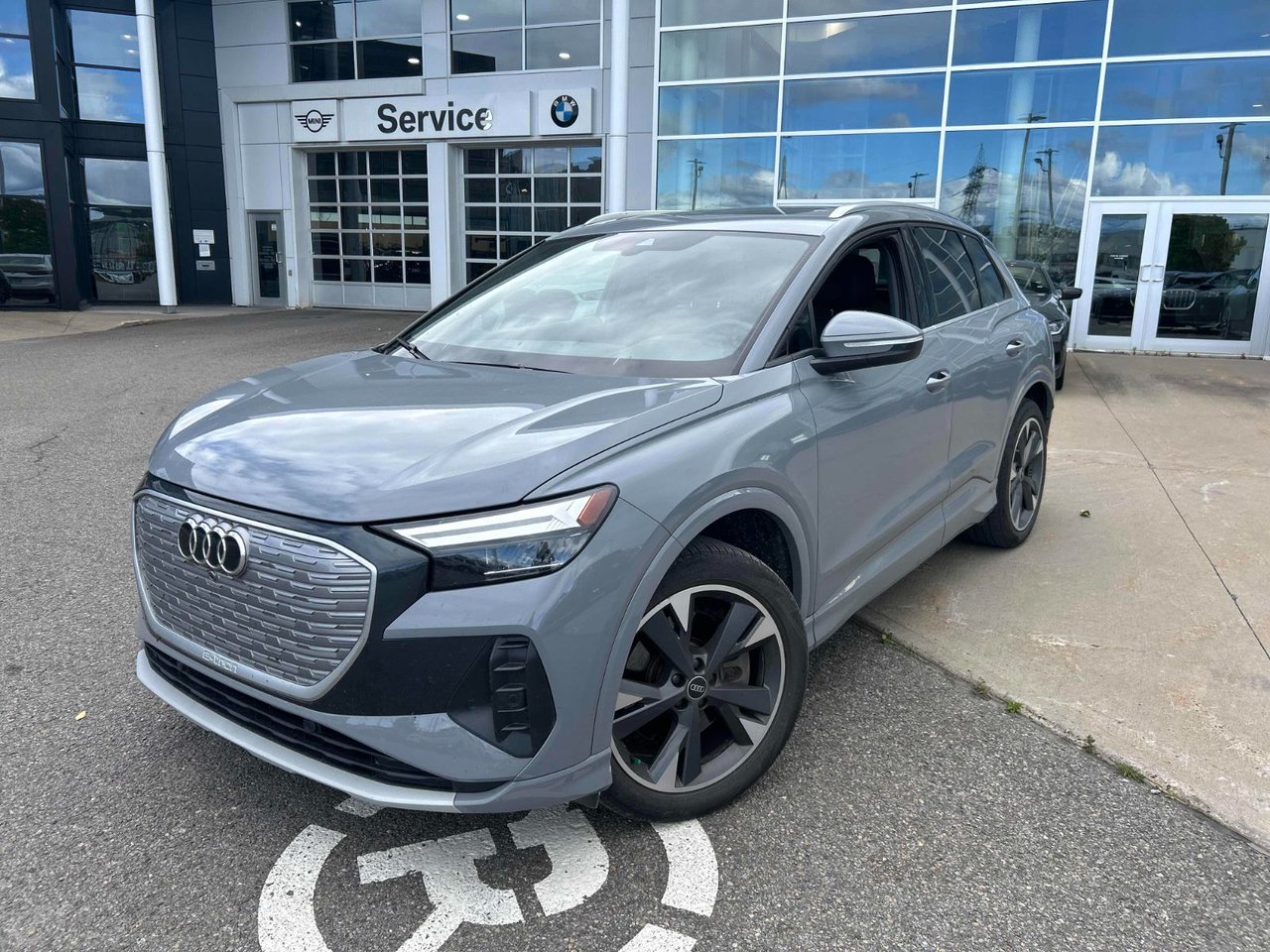 Gray 2024 Audi Q4 e-tron SUV / Crossover Automatic