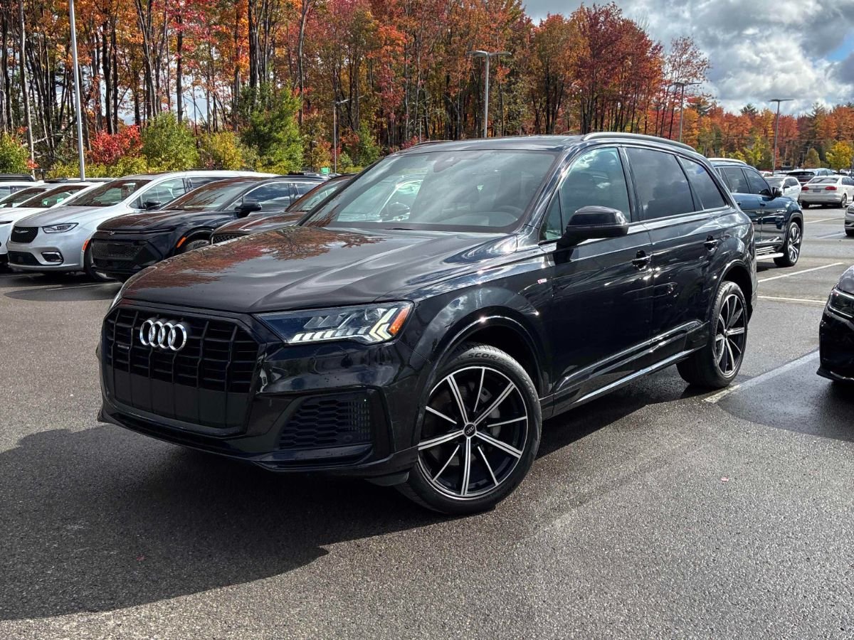 Black 2023 Audi Q7 SUV / Crossover  Automatic