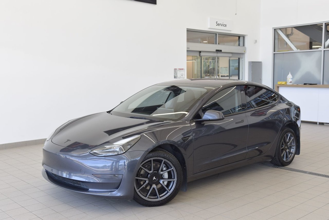 Tesla MODEL 3 SR+CUIR+TOIT PANO+LED+NAV 2022 CAMERA+IMPECCABLE+AUTOPILOT