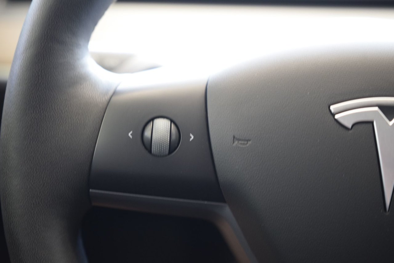 Tesla MODEL 3 SR+CUIR+TOIT PANO+LED+NAV 2022 CAMERA+IMPECCABLE+AUTOPILOT
