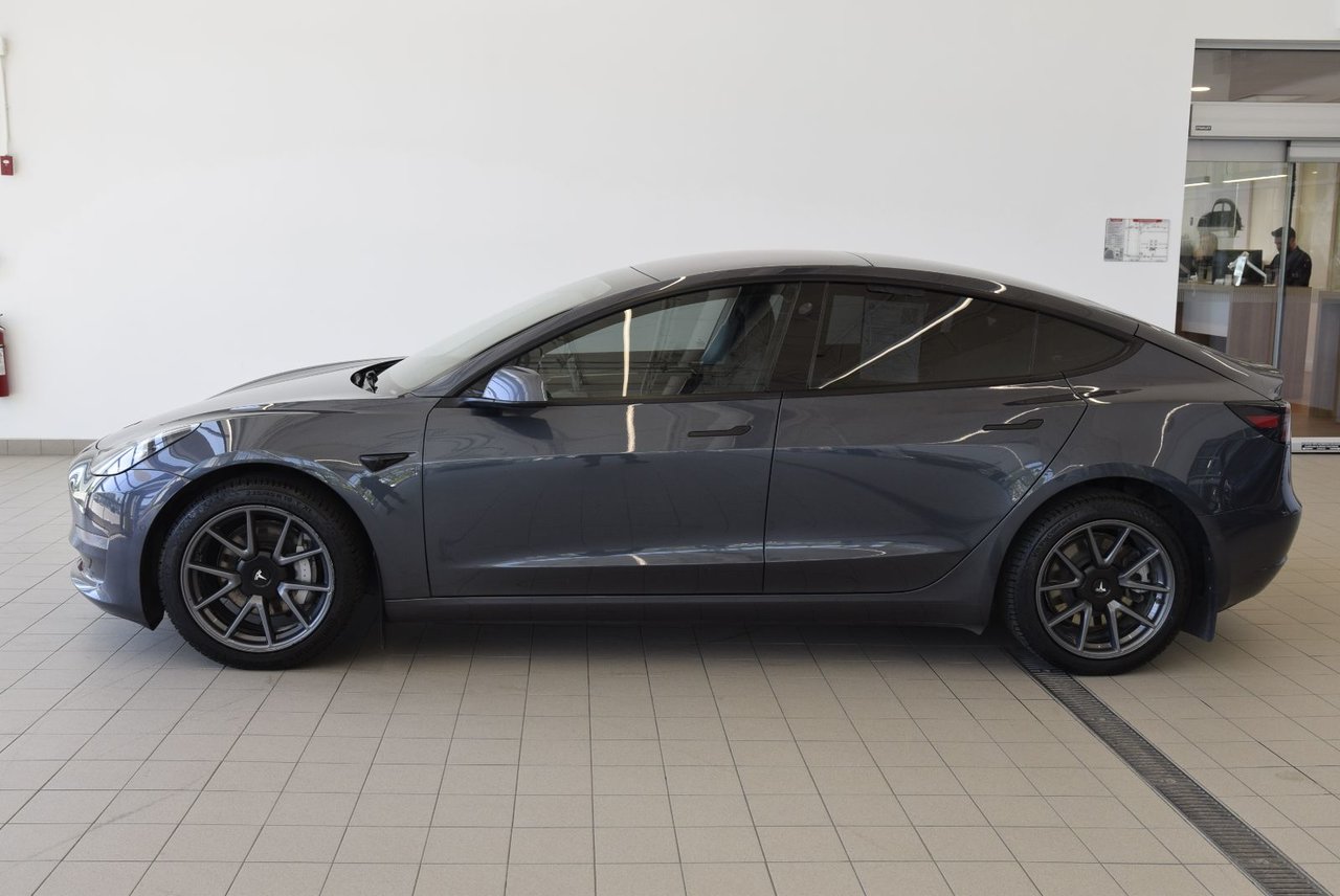 Tesla MODEL 3 SR+CUIR+TOIT PANO+LED+NAV 2022 CAMERA+IMPECCABLE+AUTOPILOT