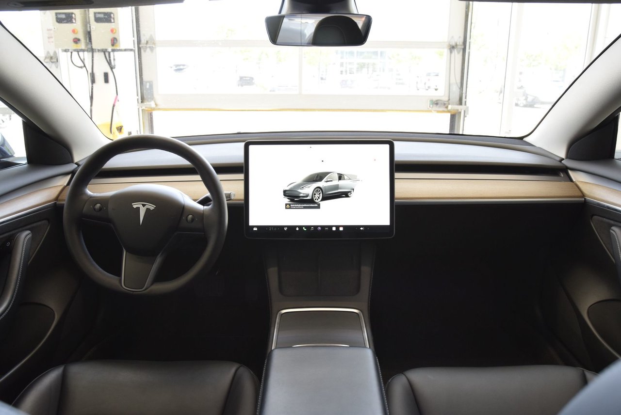 Tesla MODEL 3 SR+CUIR+TOIT PANO+LED+NAV 2022 CAMERA+IMPECCABLE+AUTOPILOT