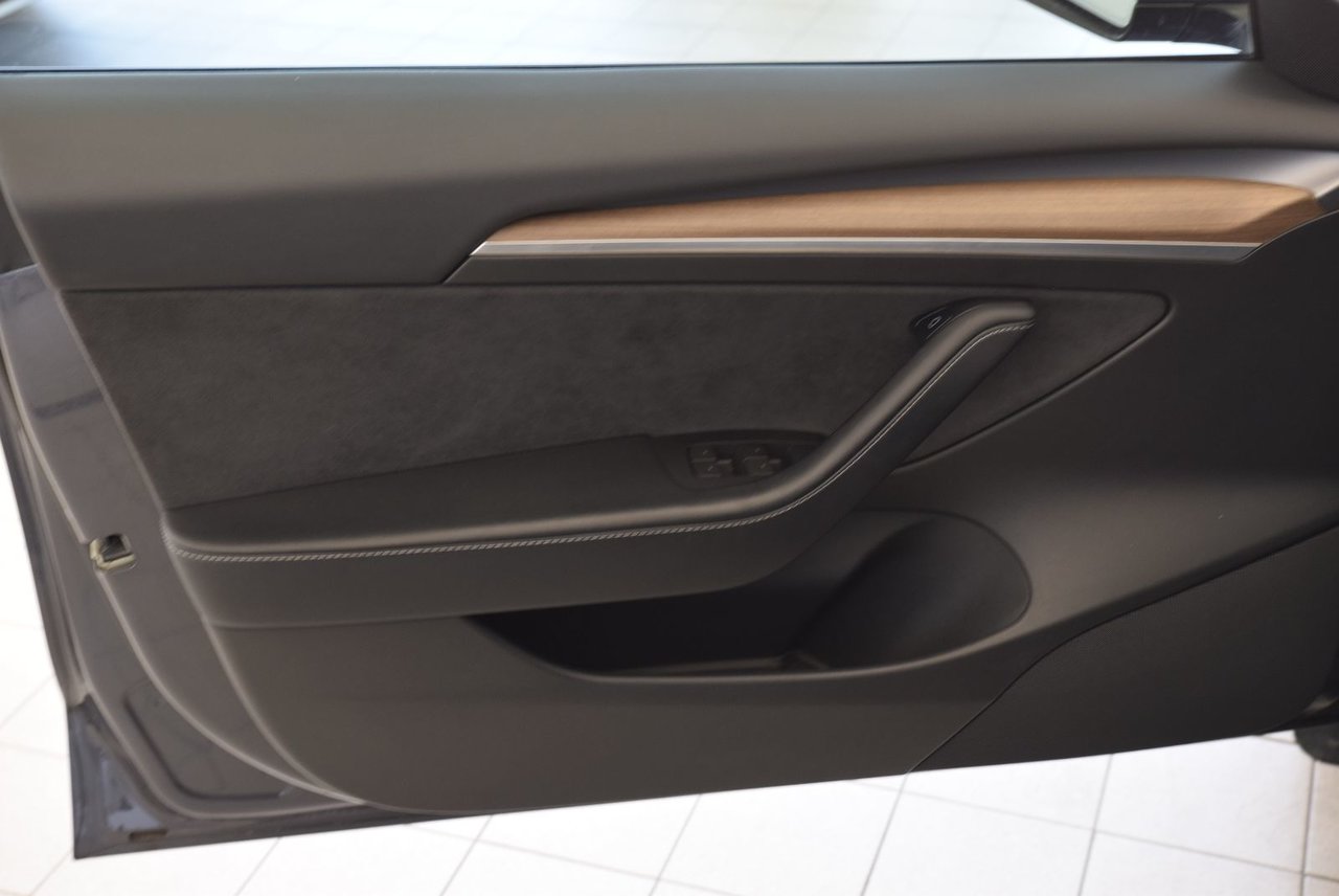 Tesla MODEL 3 SR+CUIR+TOIT PANO+LED+NAV 2022 CAMERA+IMPECCABLE+AUTOPILOT
