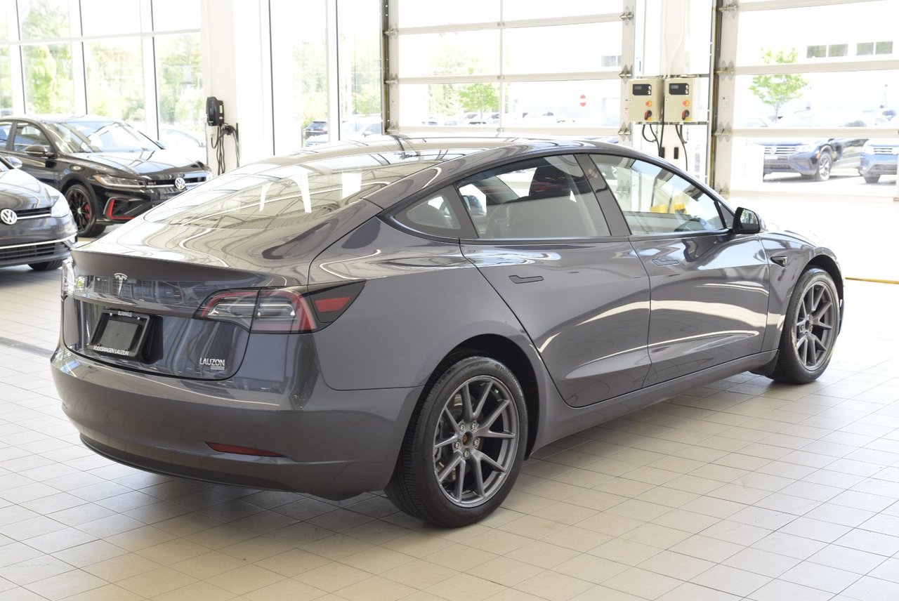 Tesla MODEL 3 SR+CUIR+TOIT PANO+AUBAINE 2023 CAMERA+LED+AUTOPILOT+WOW