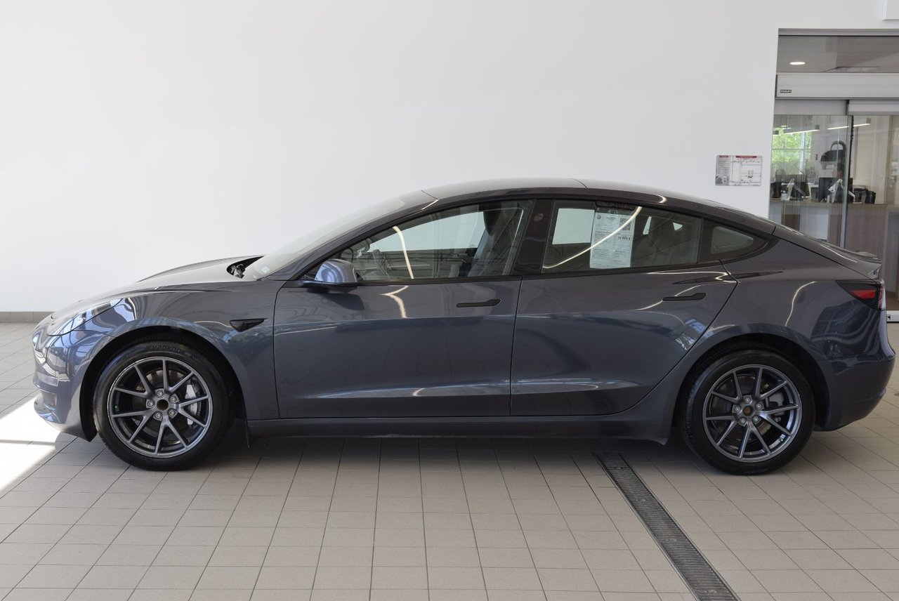 Tesla MODEL 3 SR+CUIR+TOIT PANO+AUBAINE 2023 CAMERA+LED+AUTOPILOT+WOW