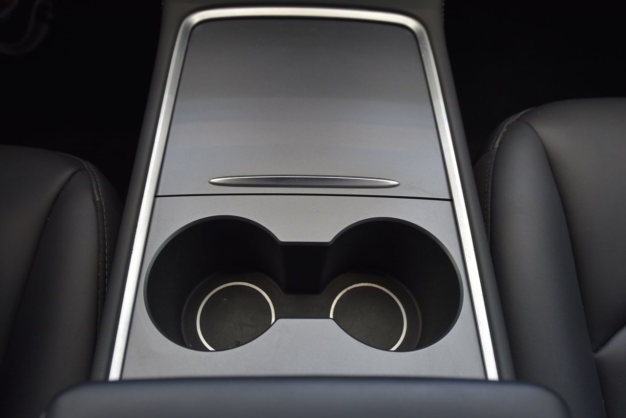 Tesla MODEL 3 SR+CUIR+TOIT PANO+AUBAINE 2023 CAMERA+LED+AUTOPILOT+WOW