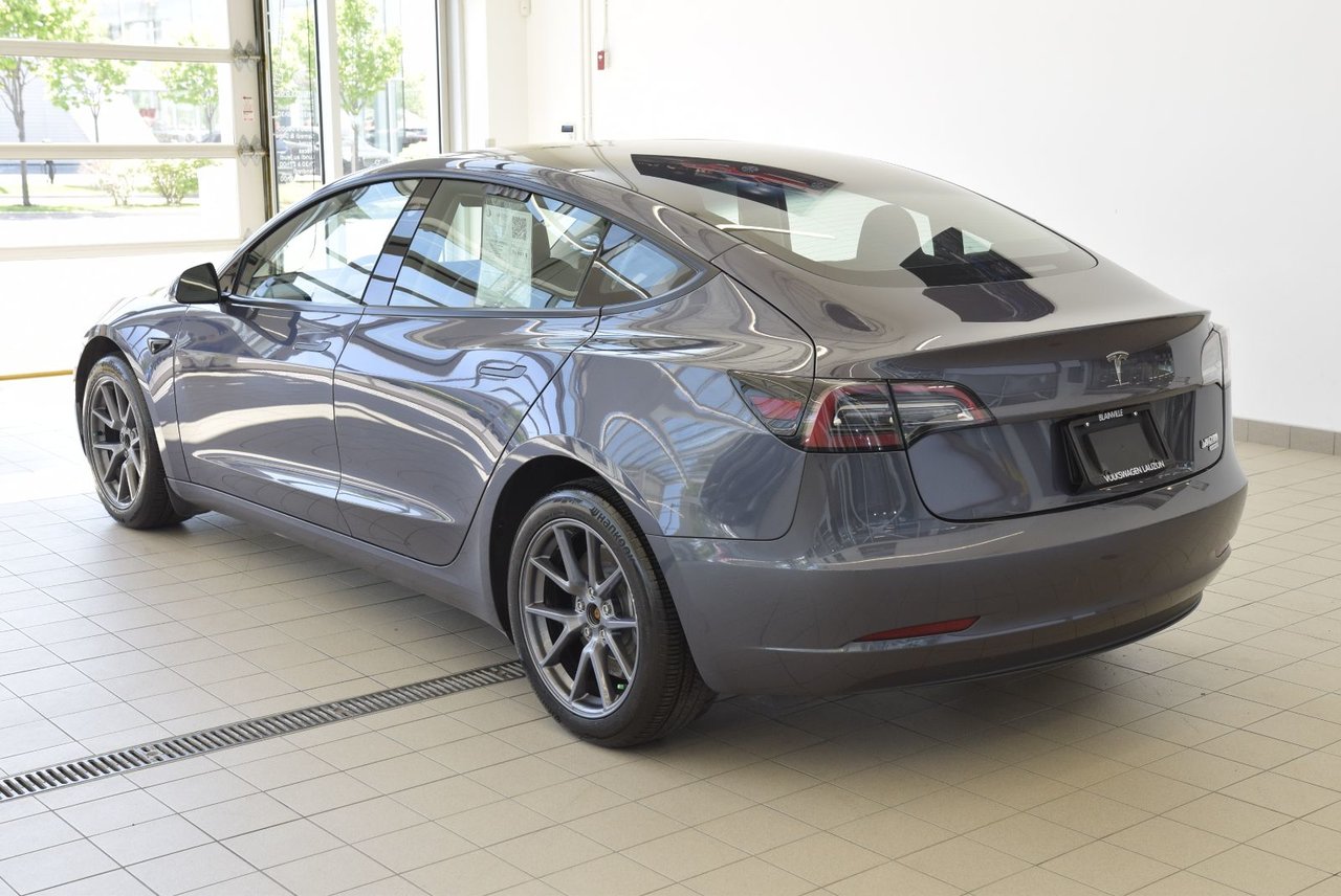 Tesla MODEL 3 SR+CUIR+TOIT PANO+AUBAINE 2023 CAMERA+LED+AUTOPILOT+WOW