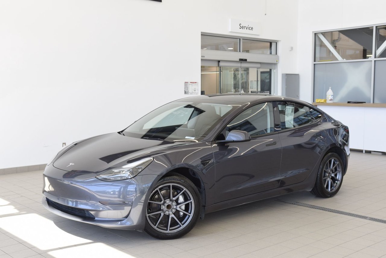 Tesla MODEL 3 SR+CUIR+TOIT PANO+AUBAINE 2023 CAMERA+LED+AUTOPILOT+WOW