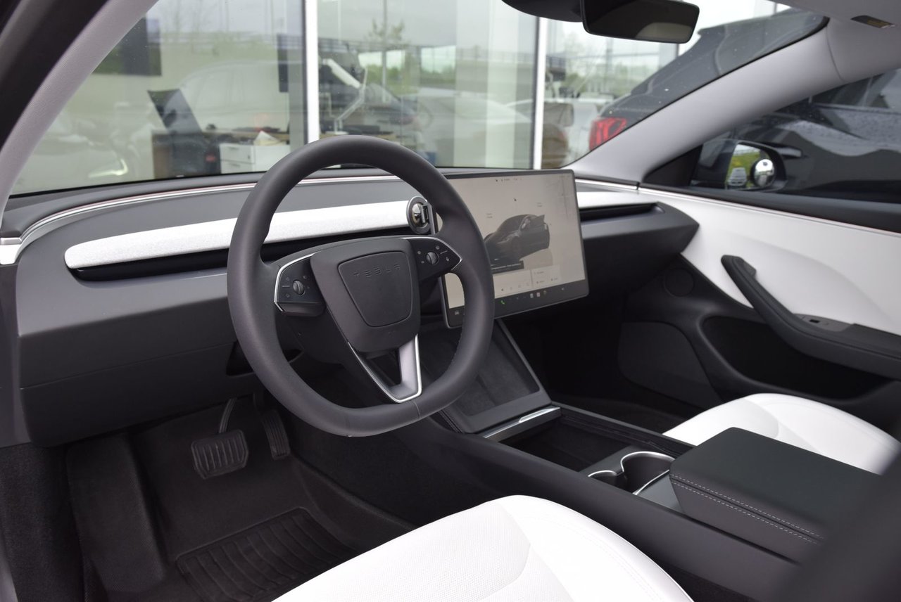 Tesla MODEL 3 LONG RANGE+AWD+FULL SELF DRIVING!! 2024 BAS KM+LED+NAV+AUTOPILOT