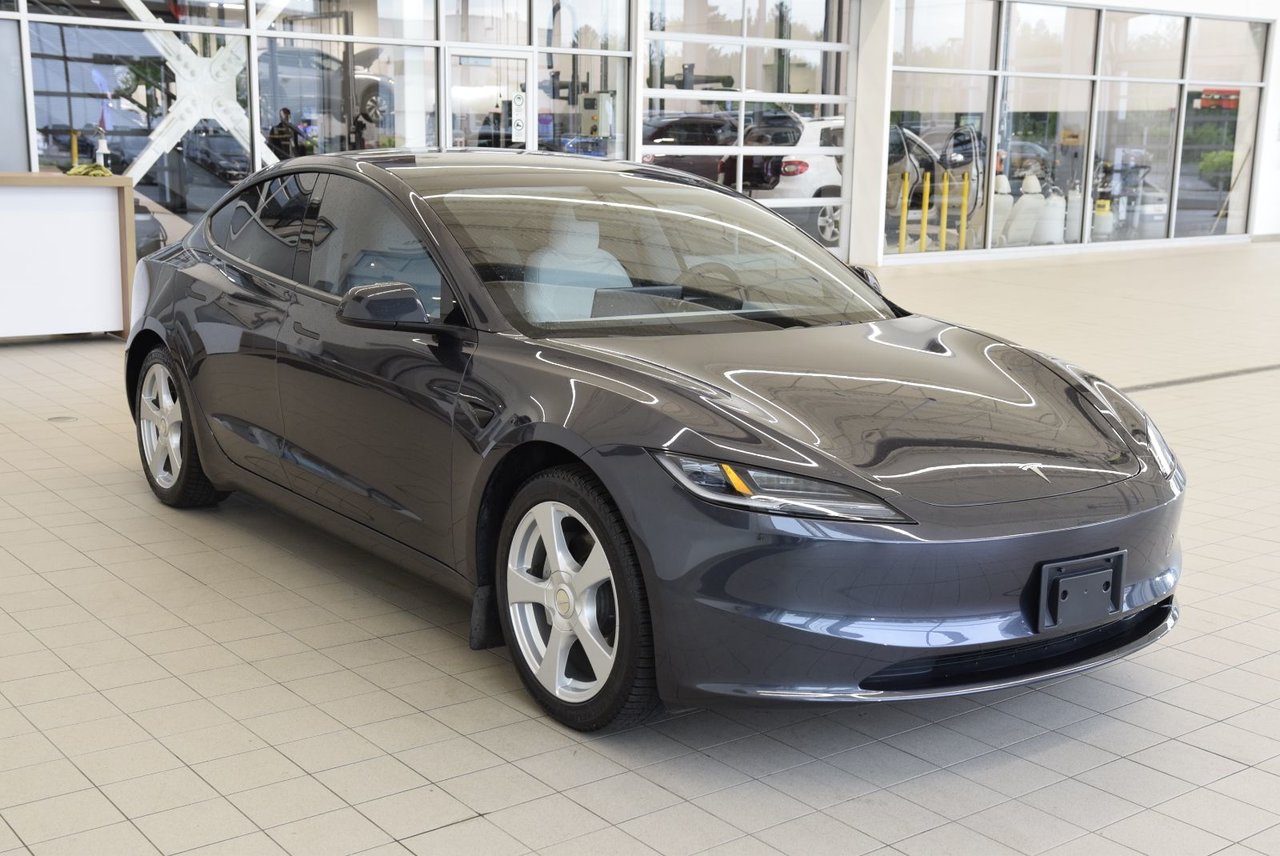 Tesla MODEL 3 LONG RANGE+AWD+FULL SELF DRIVING!! 2024 BAS KM+LED+NAV+AUTOPILOT