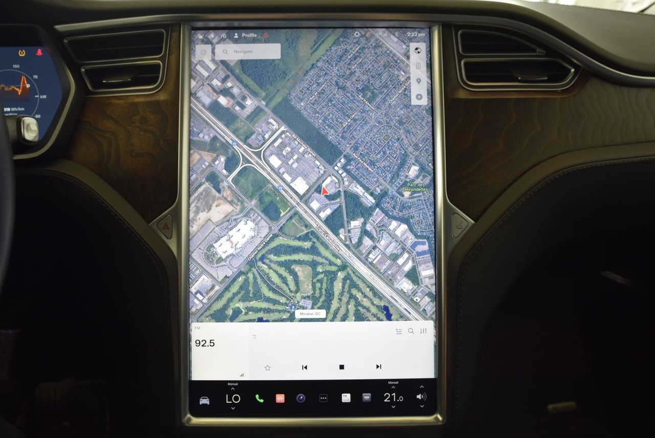 2017 Tesla Model X P90D+AWD+7 PASSAGERS+420 KM P90D+AWD+7 PASSAGERS+420 KM