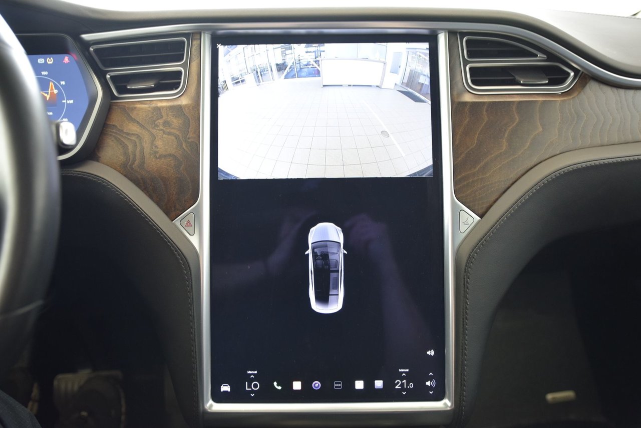 2017 Tesla Model X P90D+AWD+7 PASSAGERS+420 KM P90D+AWD+7 PASSAGERS+420 KM