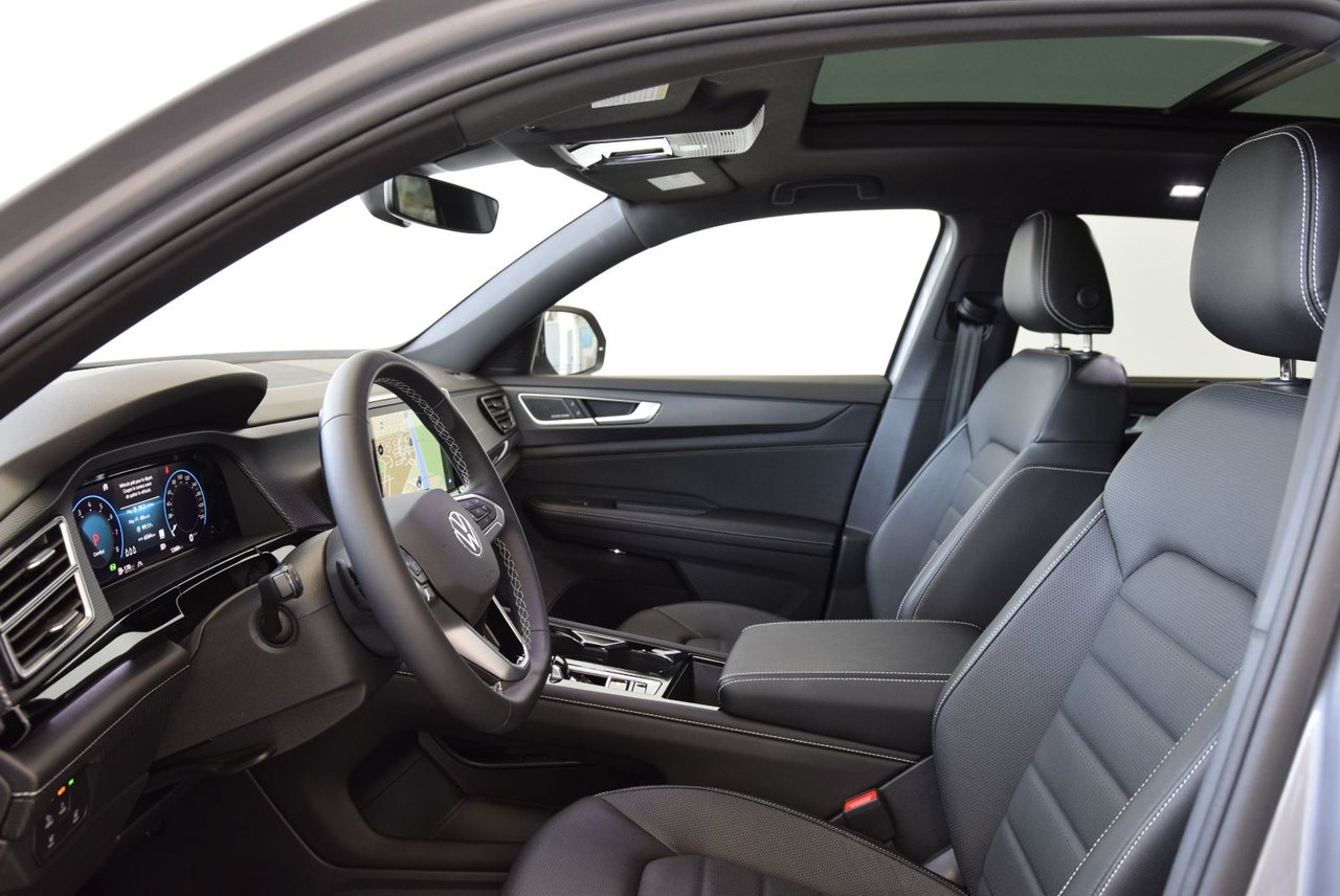 2024 Volkswagen Atlas Cross Sport HIGHLINE+CUIR+TOIT PANO+MAG HIGHLINE+CUIR+TOIT PANO+MAG