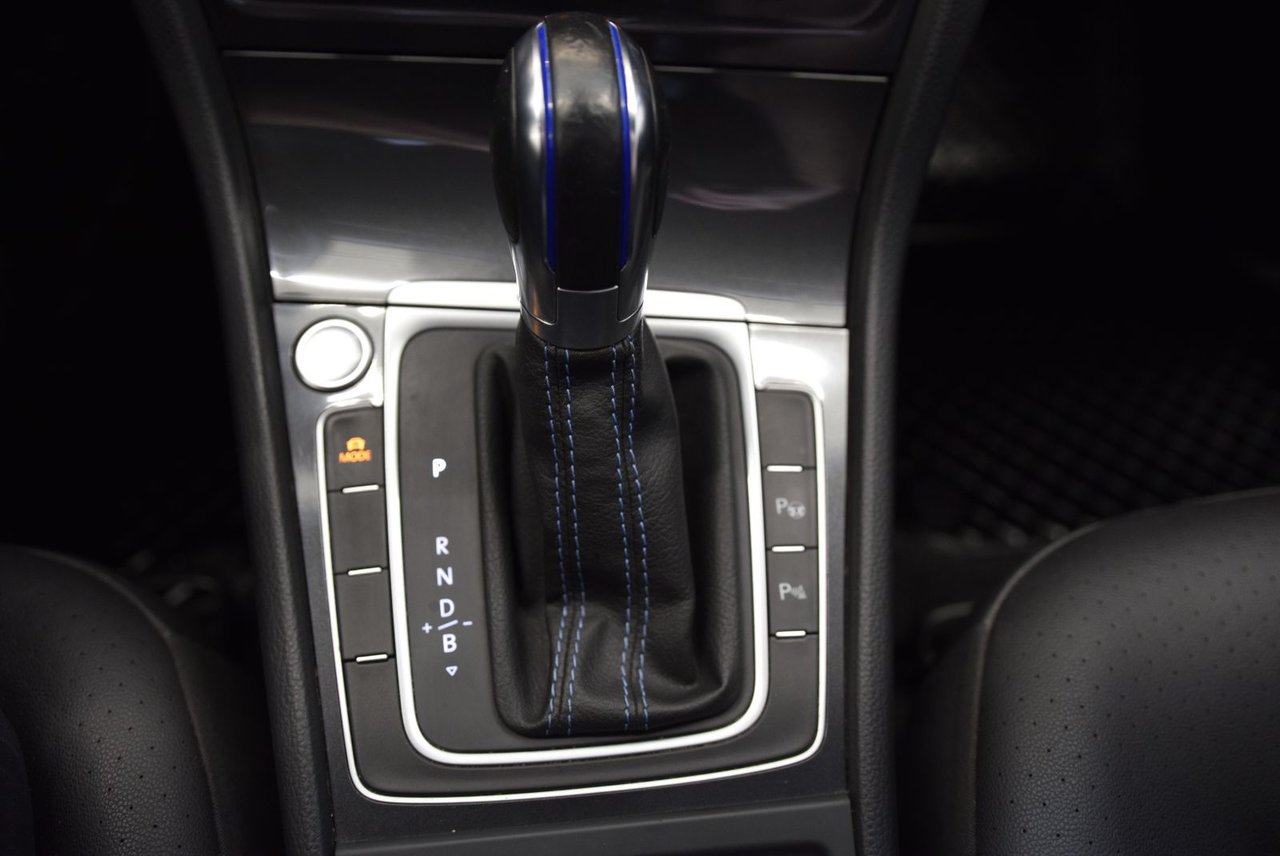 2018 Volkswagen E-Golf DRIVER ASSIST+TECK PACK+CUIR DRIVER ASSIST+TECK PACK+CUIR