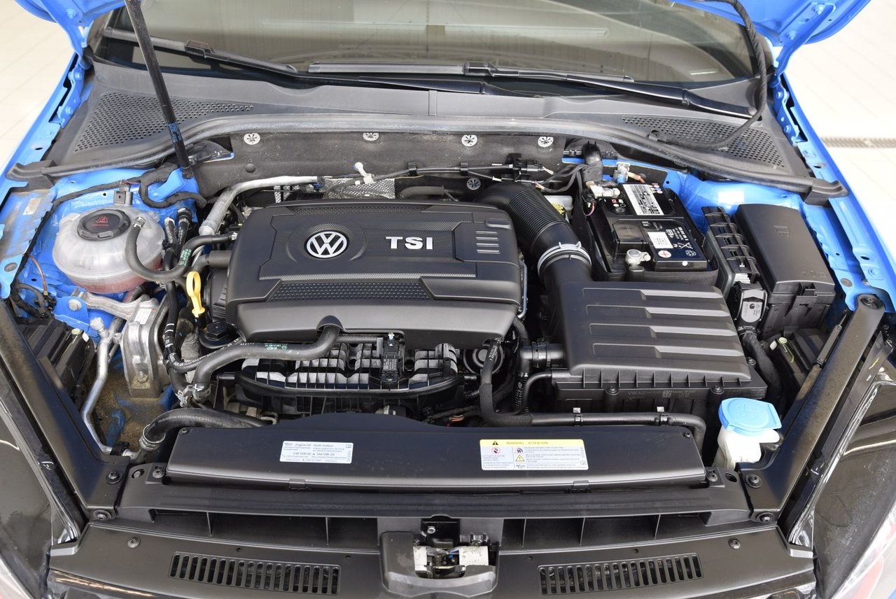 Volkswagen Golf GTI AUTOBAHN+CUIR+TOIT+DSG 2021 CAMERA+BAS KM+NAV+FENDER