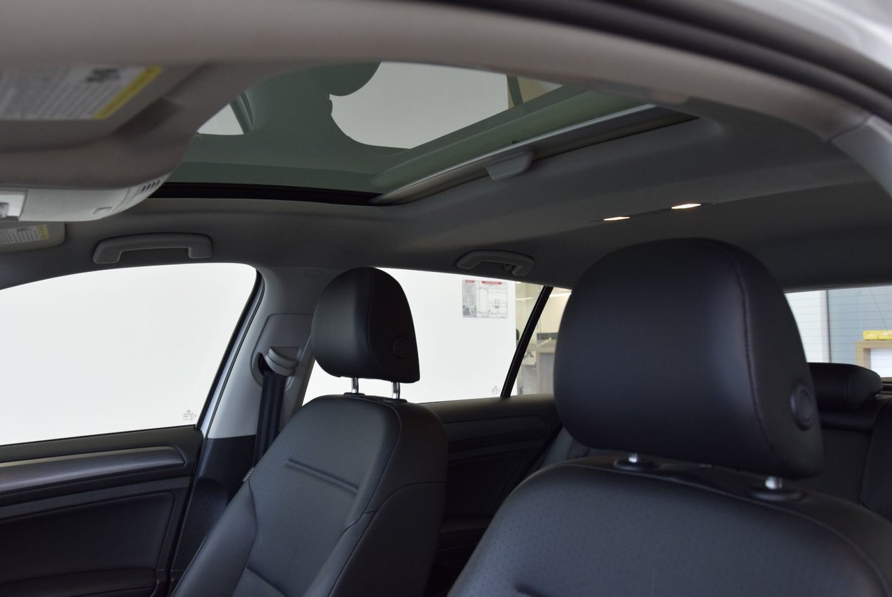 Volkswagen Golf HIGHLINE+CUIR+CAMERA+TOIT 2021 AUBAINE+APP CONNECT+WOW