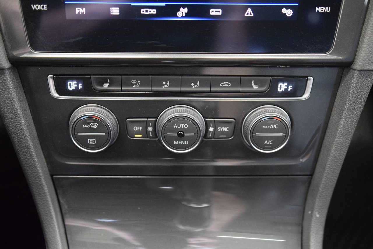 Volkswagen Golf HIGHLINE+CUIR+CAMERA+TOIT 2021 AUBAINE+APP CONNECT+WOW