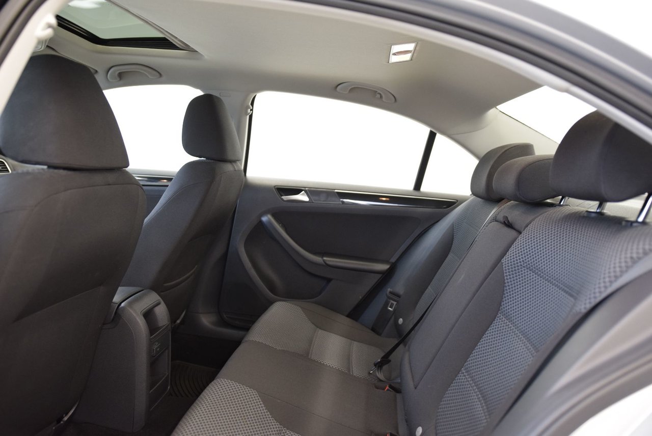 Volkswagen Jetta COMFORTLINE+1,8T+AUTO+MAG 2016 SIEGE CHAUFFANT+CAMERA+