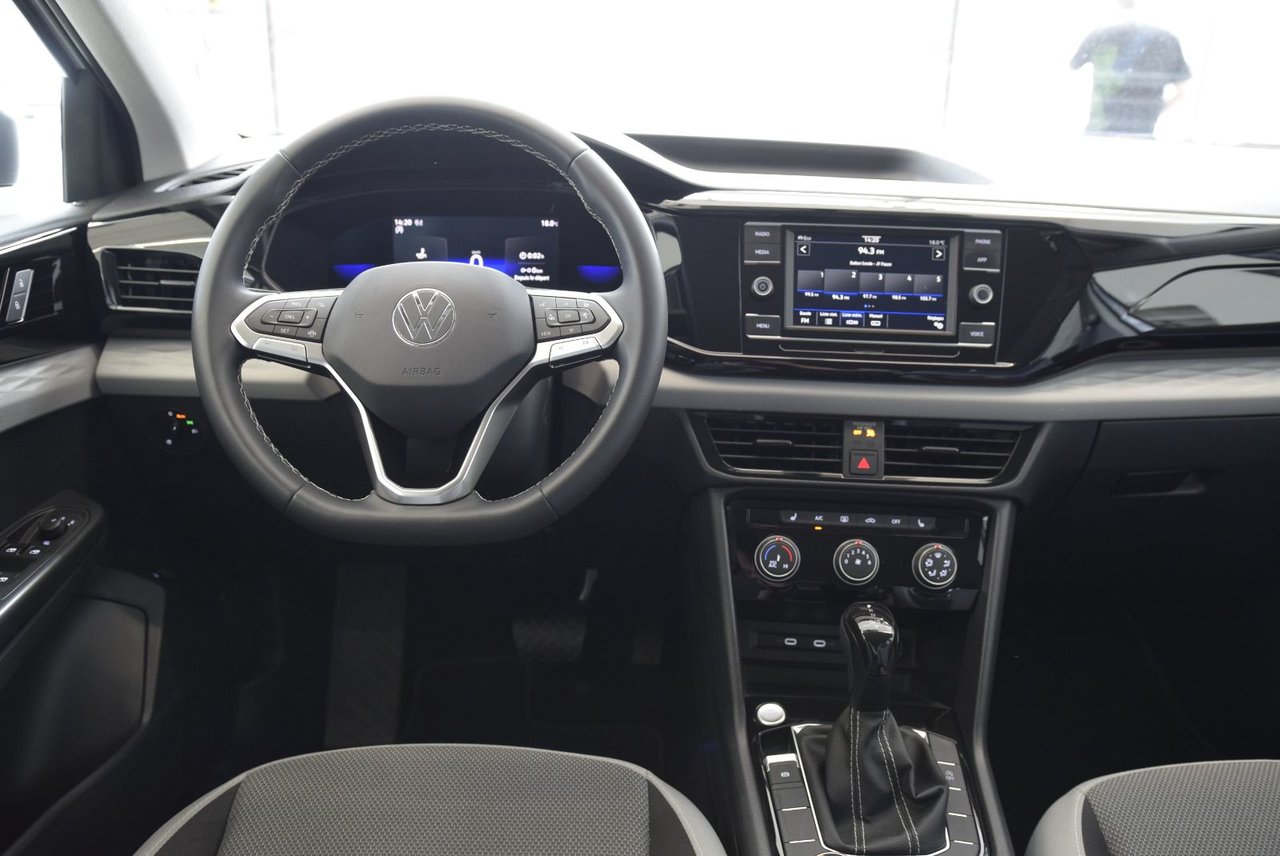 Volkswagen Taos A-C+CAMERA+AWD+COCKPIT+ 2023 SIEGES CHAUFFANTS+BLUETOOTH