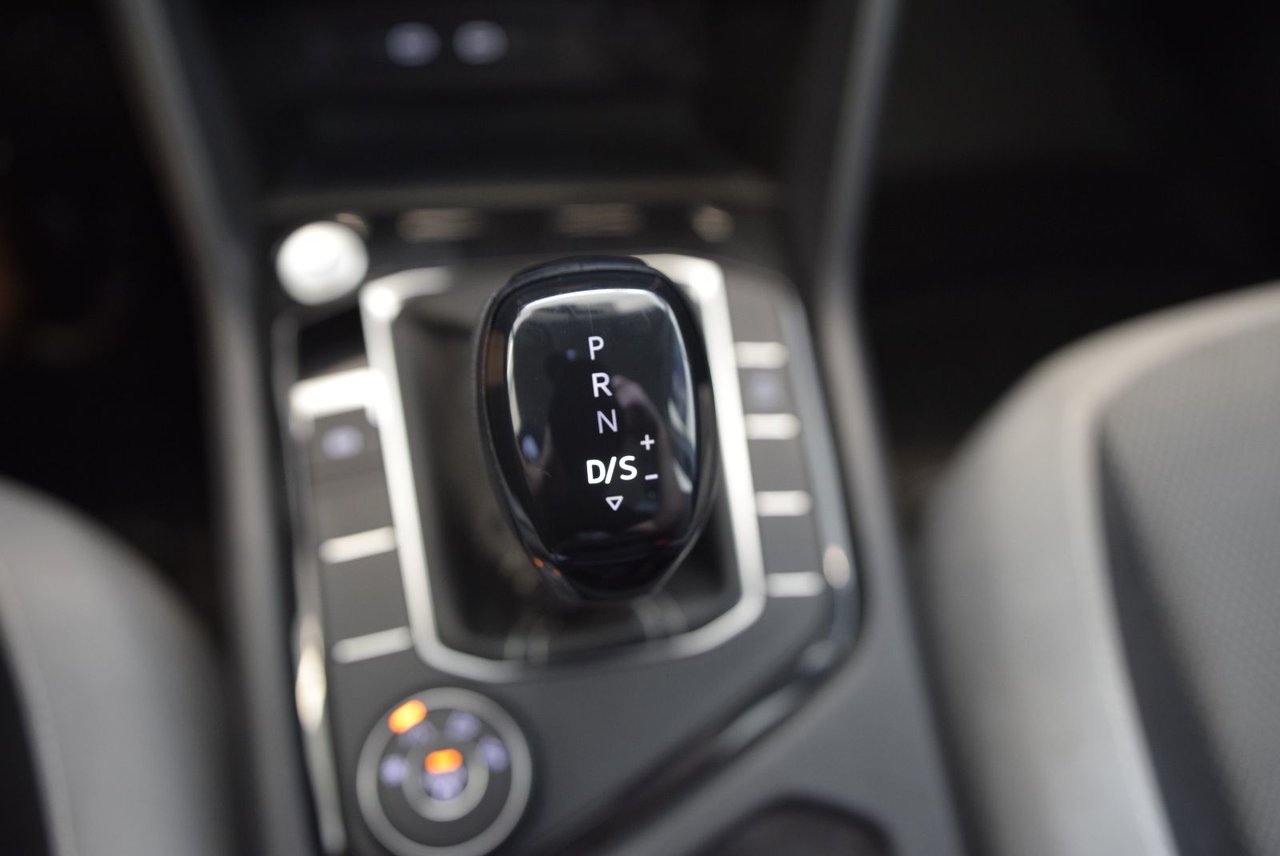 Volkswagen Taos A-C+4MOTION+BAS KM+MAG+ 2023 COCKPIT+CAMERA+SIEGE CHAUFF