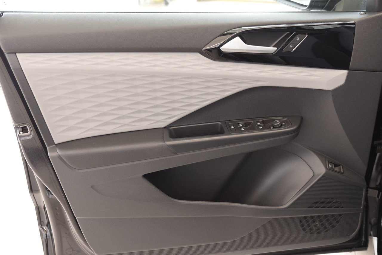 Volkswagen Taos TRENDLINE+COCKPIT+AWD+ 2023 CAMERA+MAG+SIEGES CHAUFF