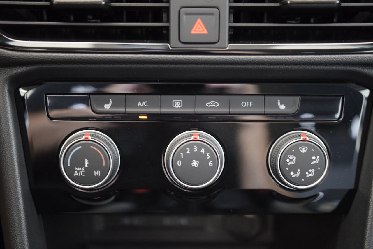 Volkswagen Taos TRENDLINE+COCKPIT+AWD+ 2023 CAMERA+MAG+SIEGES CHAUFF