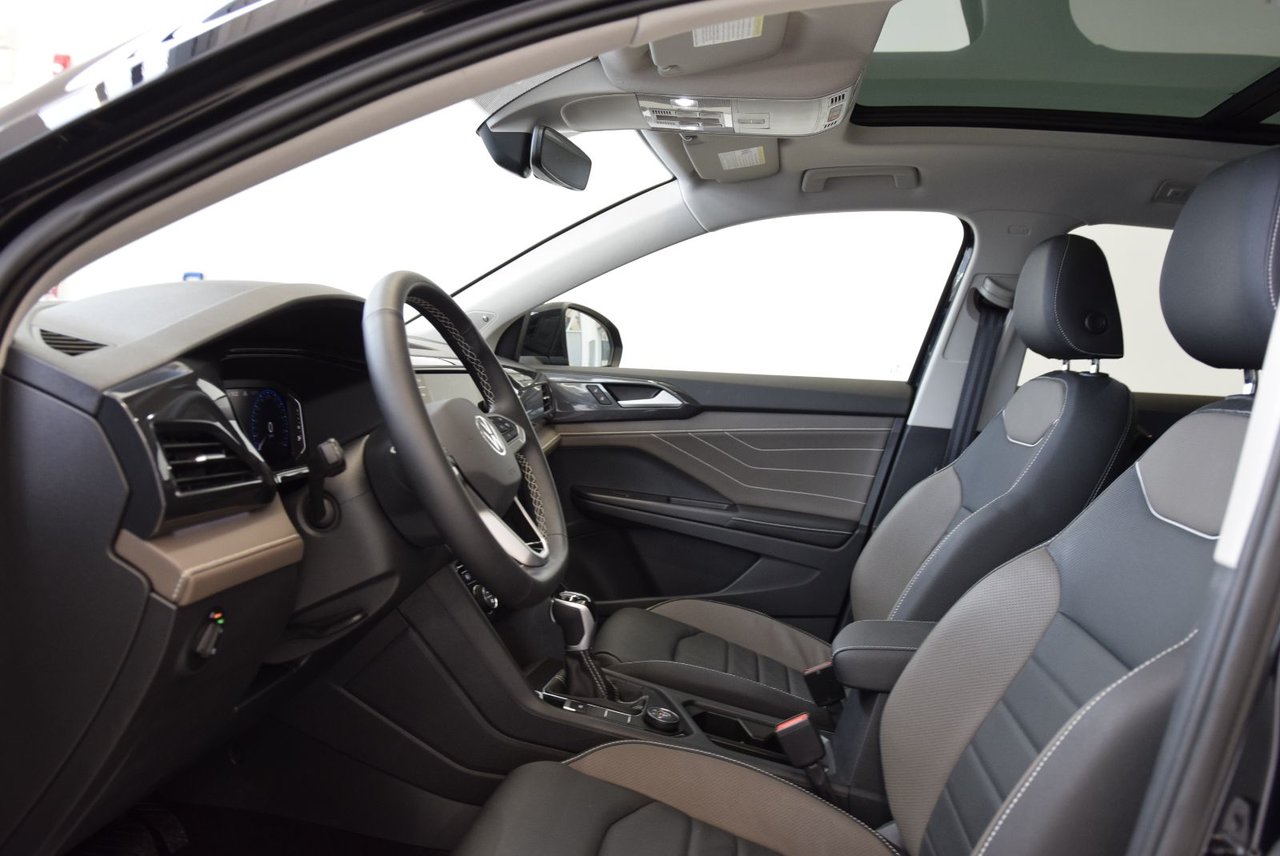 2024 Volkswagen Taos HIGHLINE+ROUE NOIR+TOIT PANO HIGHLINE+ROUE NOIR+TOIT PANO