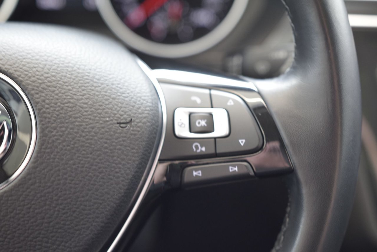 Volkswagen Tiguan COMFORTLINE+TOIT PANO+CUIR 2018 CAMERA+SANS CLÉ+BAS KILO+
