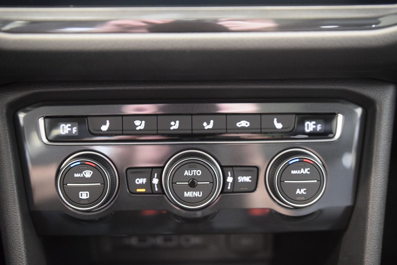 Volkswagen Tiguan COMFORTLINE+TOIT PANO+CUIR 2018 CAMERA+SANS CLÉ+BAS KILO+