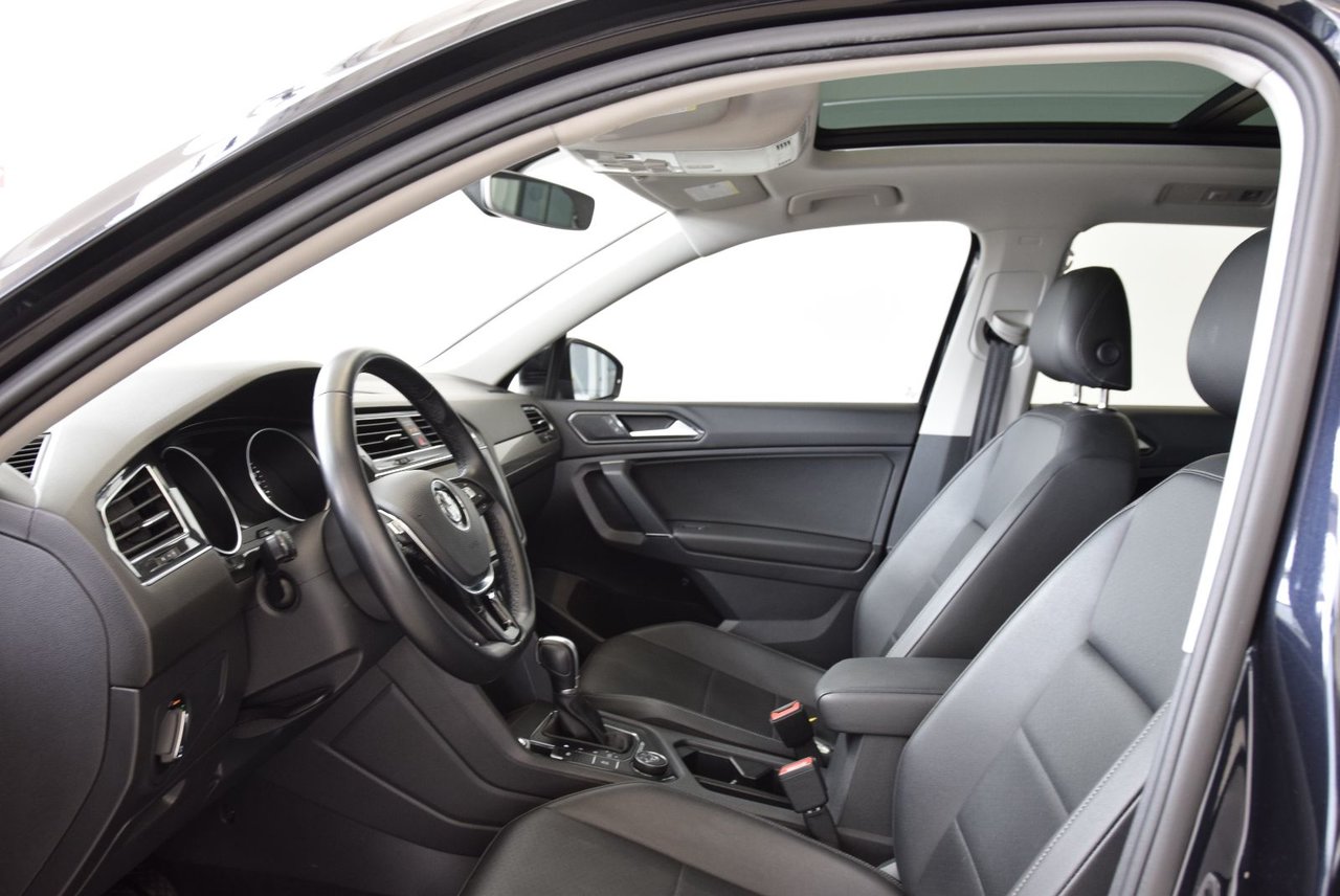 Volkswagen Tiguan COMFORTLINE+TOIT PANO+CUIR 2018 CAMERA+SANS CLÉ+BAS KILO+