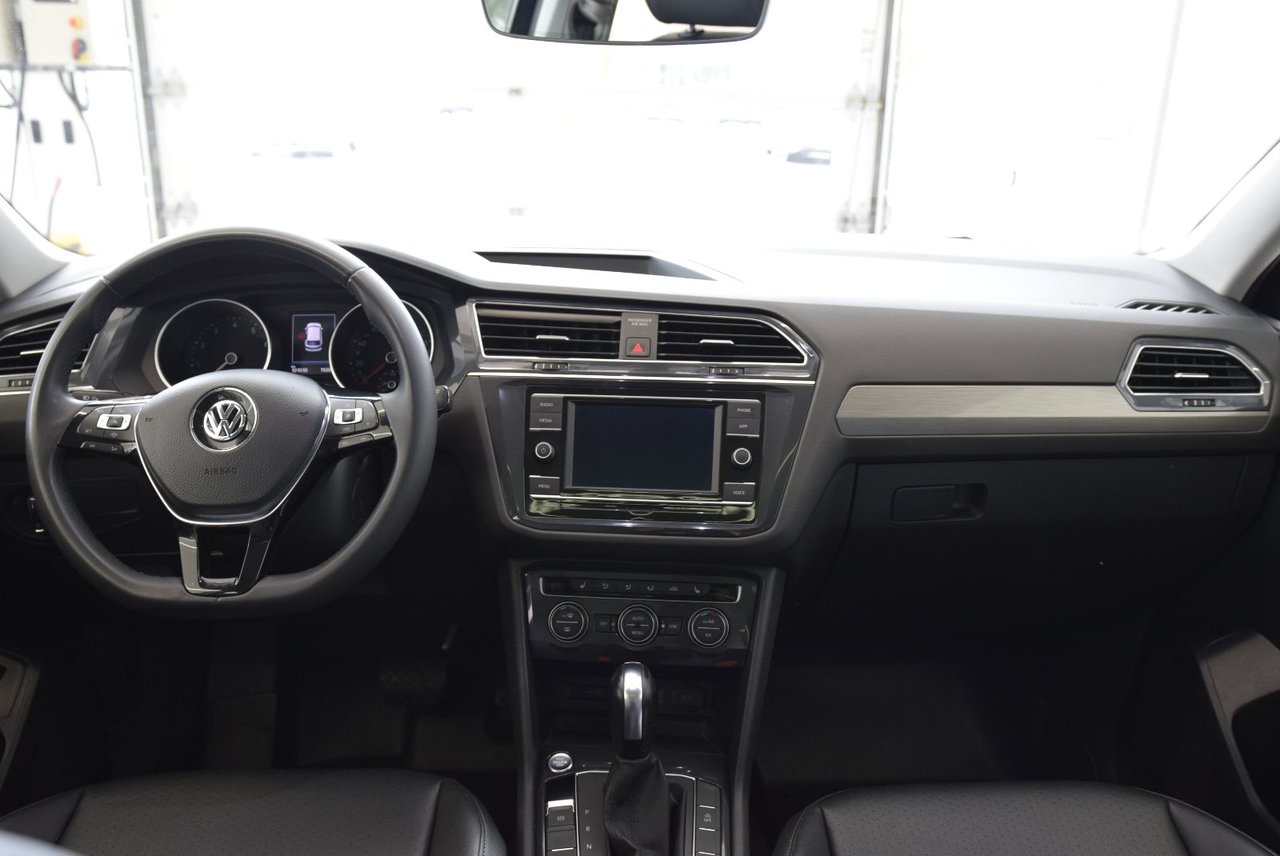 Volkswagen Tiguan COMFORTLINE+TOIT PANO+CUIR 2020 7 PASSAGERS+CAMERA+AWD