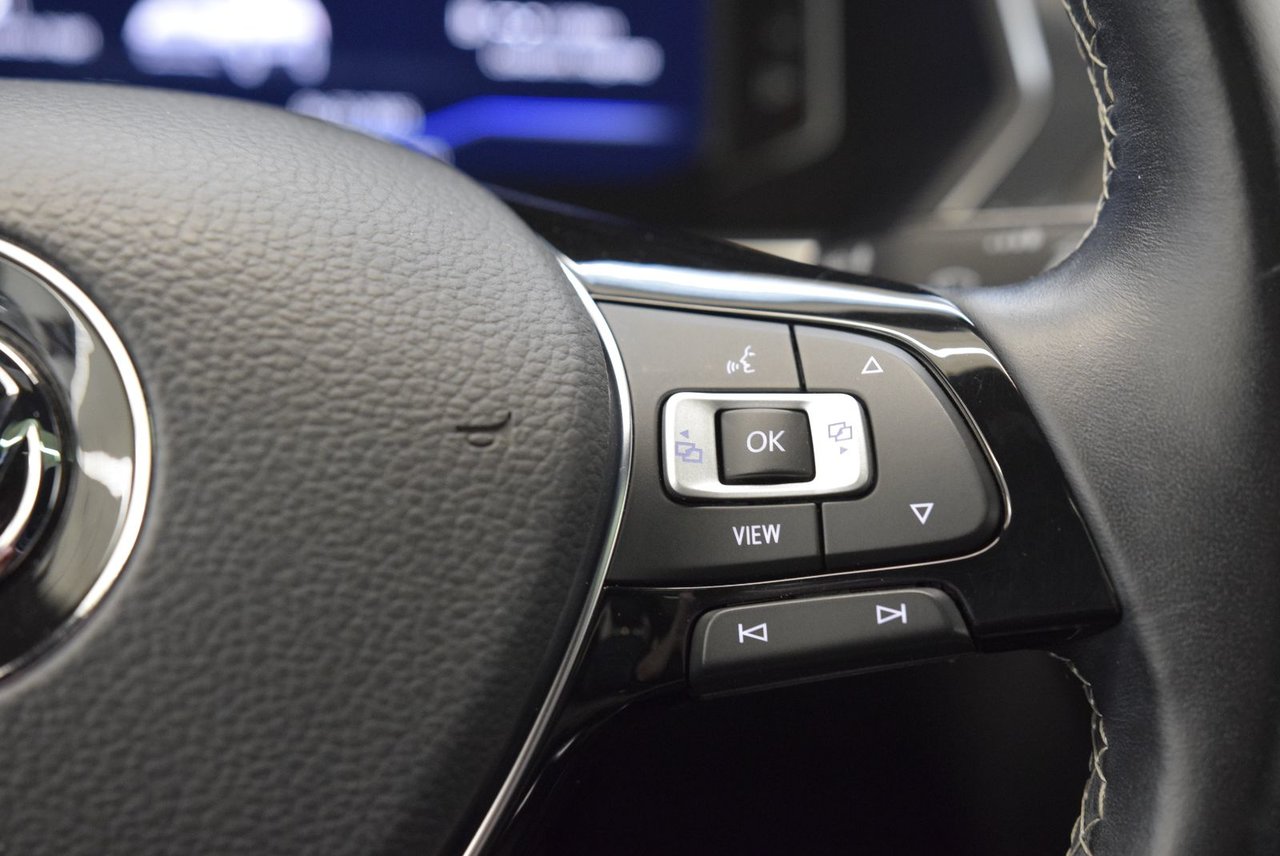 Volkswagen Tiguan HIGHLINE+R LINE+TOIT+CUIR+ 2021 LED+NAV+BAS KM+4MOTION+