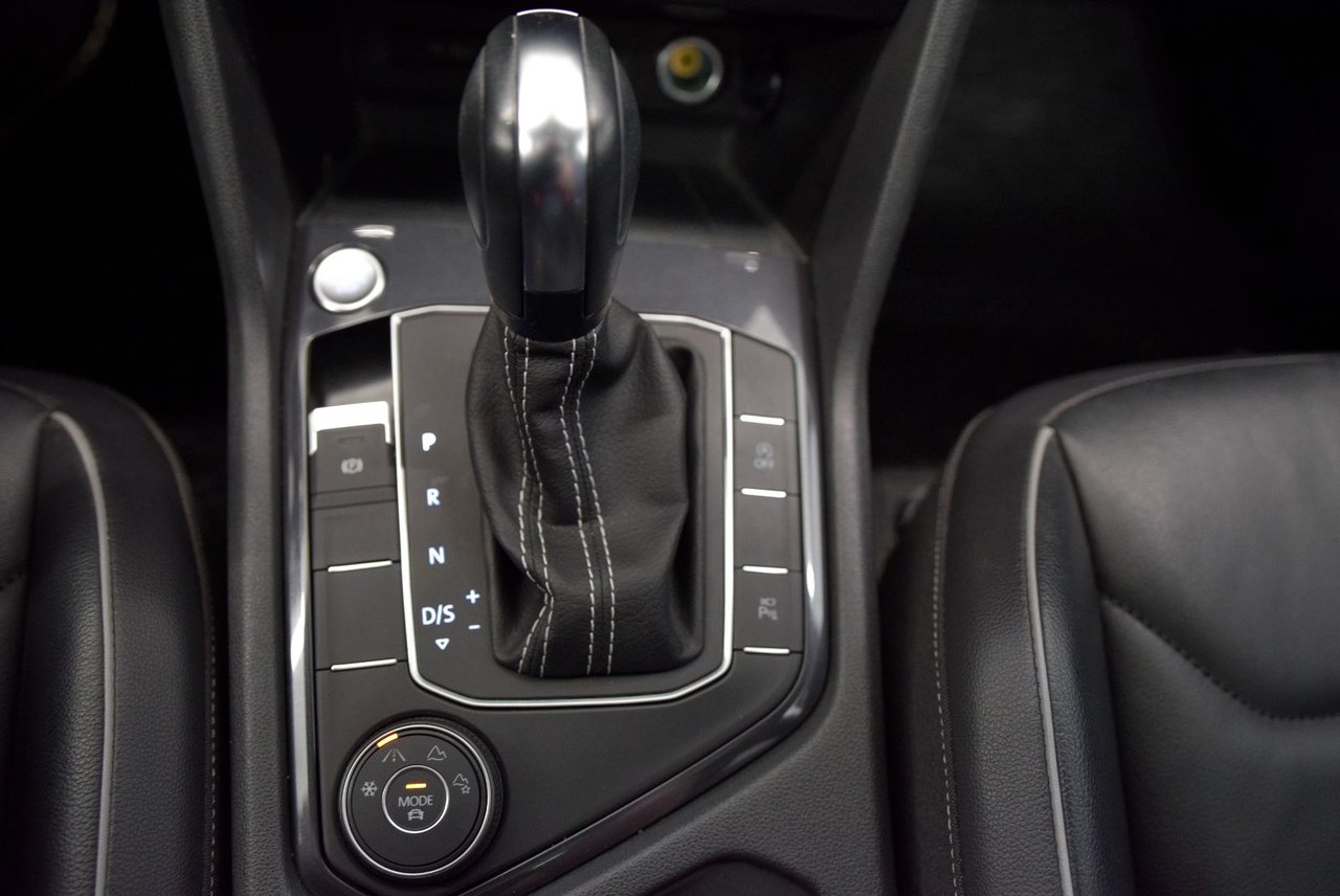 Volkswagen Tiguan HIGHLINE+R LINE+TOIT+CUIR+ 2021 LED+NAV+BAS KM+4MOTION+