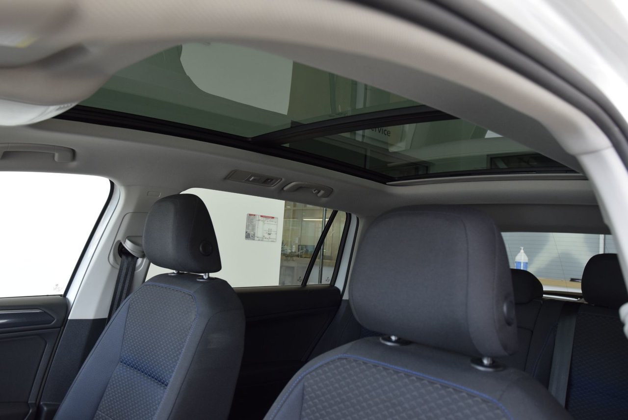 2021 Volkswagen Tiguan UNITED+AWD+TOIT PANO+NAV UNITED+AWD+TOIT PANO+NAV